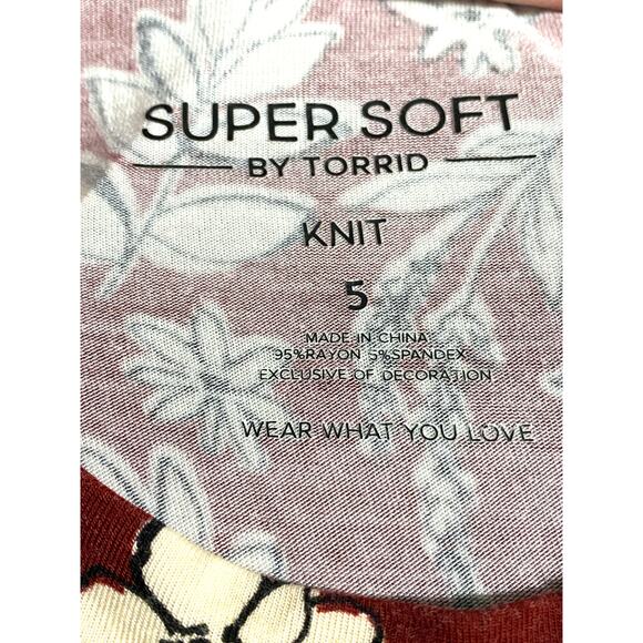 Torrid Super Soft Knit Mini Jersey Mock Neck Skater Dress 5X Bell Sleeves Floral - Picture 8 of 8